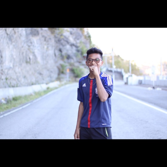 Meet your Posher, Mark - Picture 1 of 1